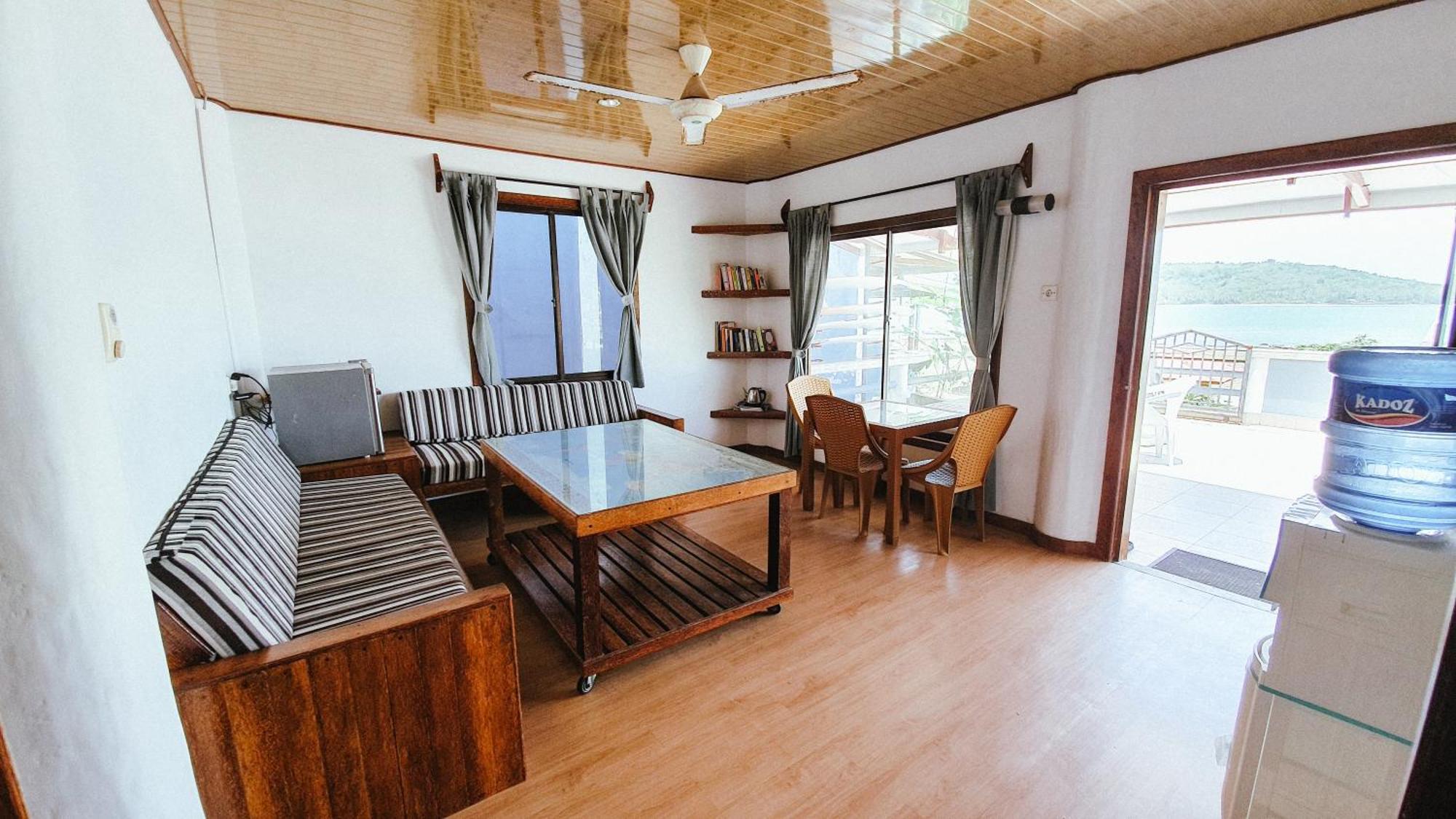 Jamburae Lodge Lagudri エクステリア 写真