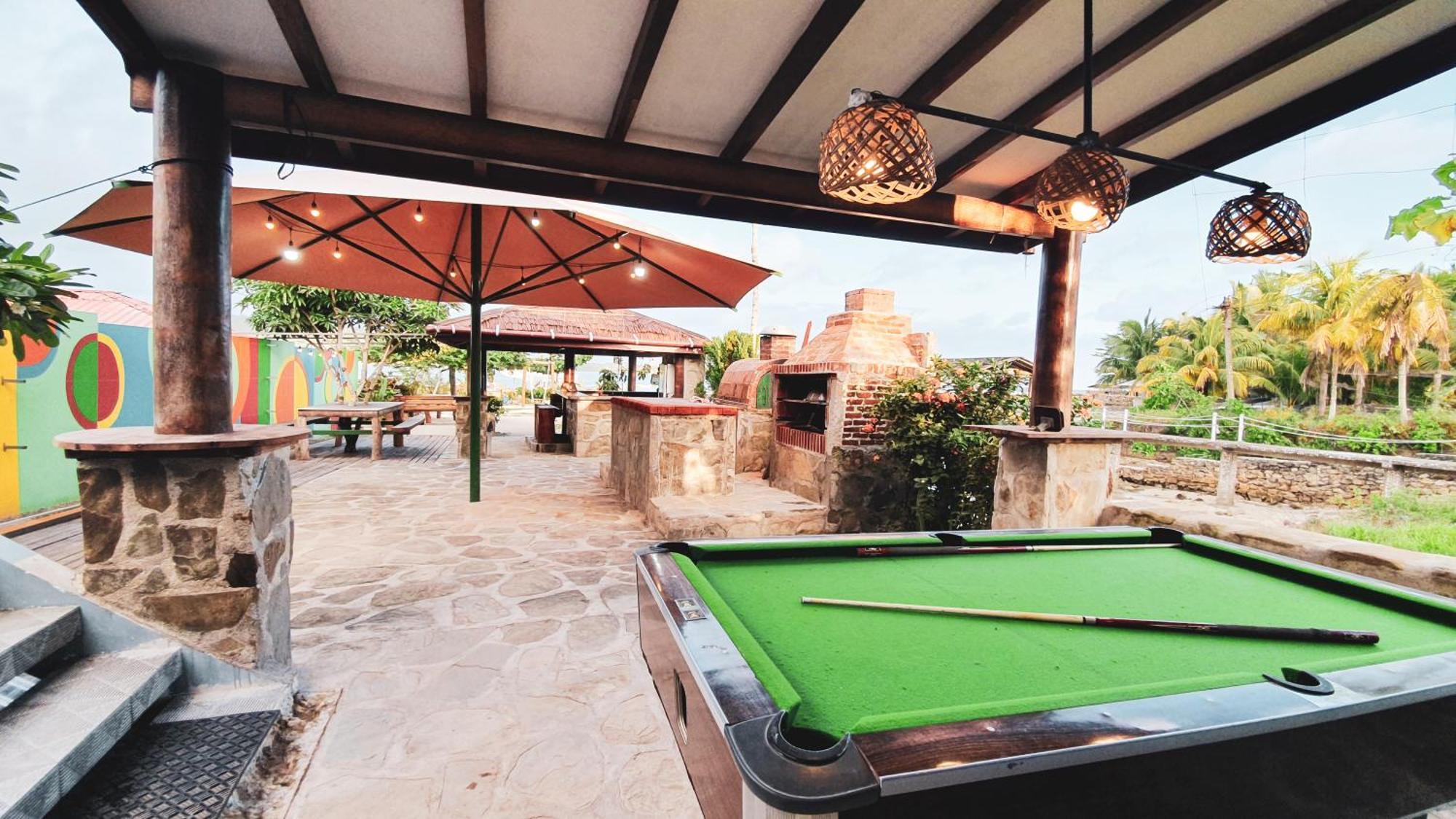 Jamburae Lodge Lagudri エクステリア 写真