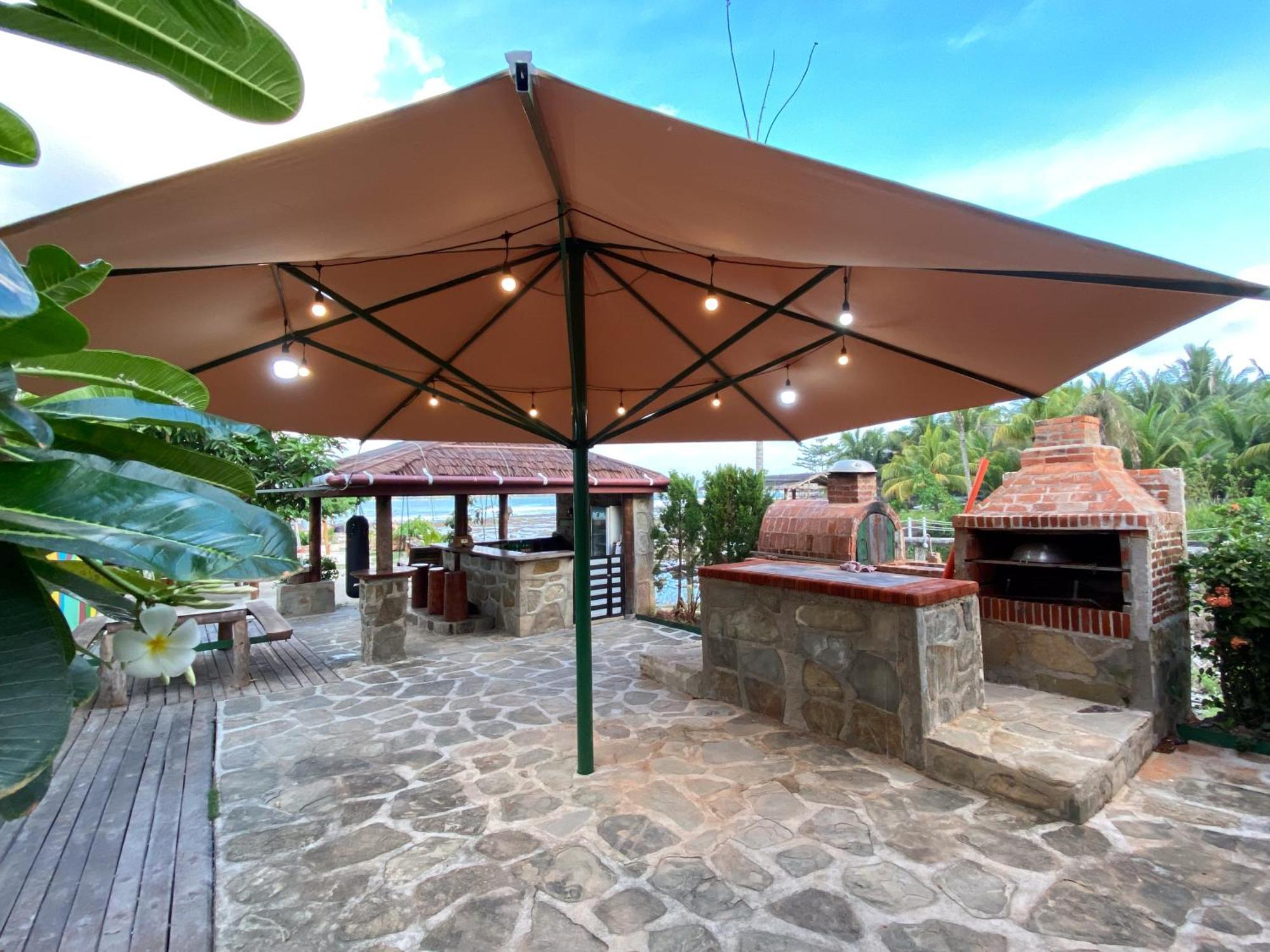 Jamburae Lodge Lagudri エクステリア 写真