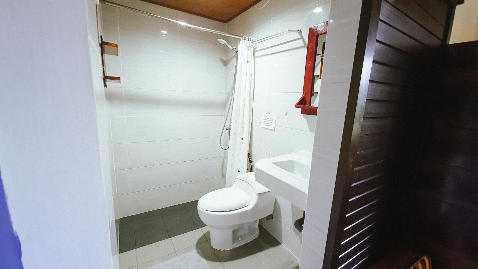 Jamburae Lodge Lagudri エクステリア 写真