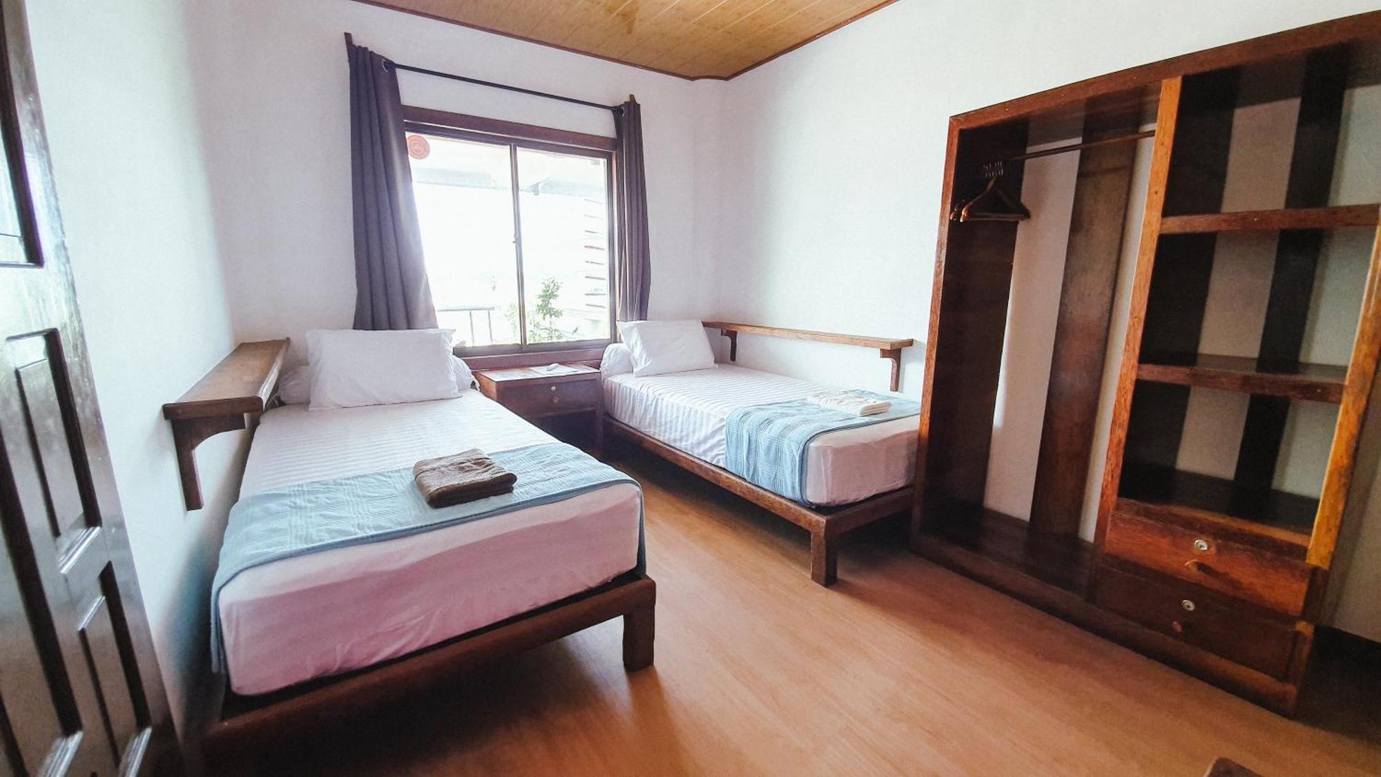 Jamburae Lodge Lagudri エクステリア 写真